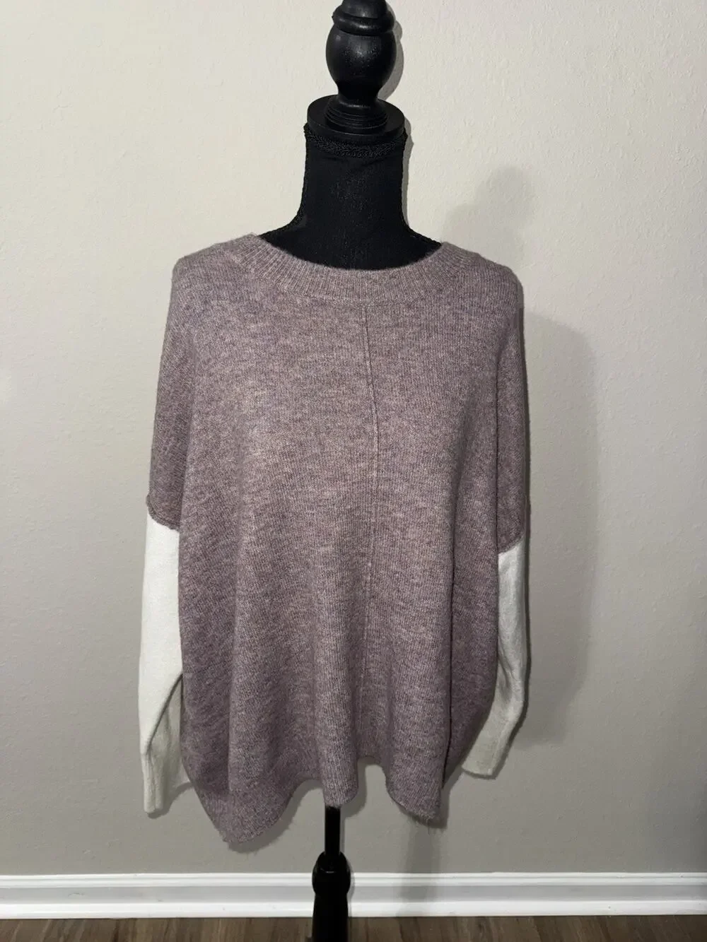 Vince Camuto Sweater L Purple Cream Colorblock Oversized Knit Pullover Large